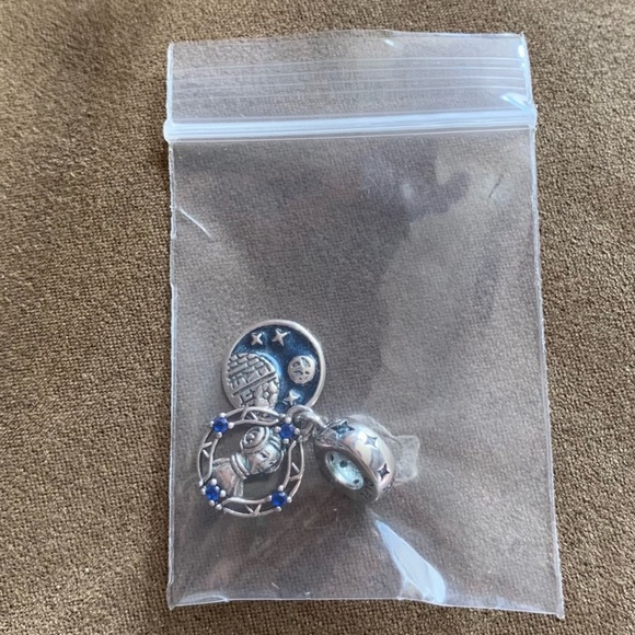 NWOT Star Wars Princess Leia Double Dangle Charm Sterling Silver 925 - Picture 2 of 7